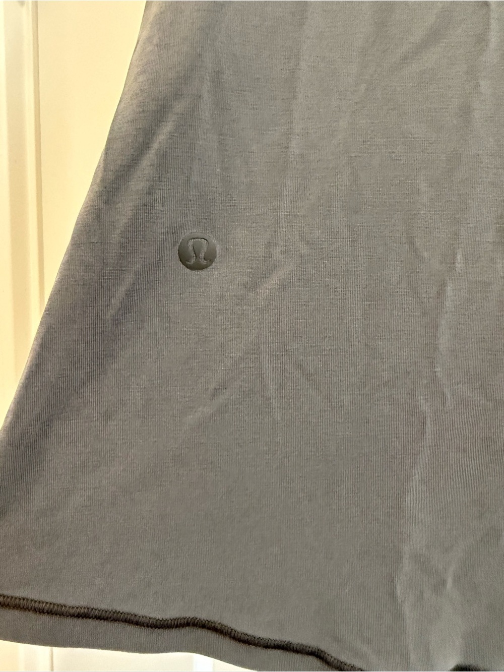 lululemon athletica Women's Gray Ease Of It All Scoop Neck Tank - Size 8 - Picture 13 of 14